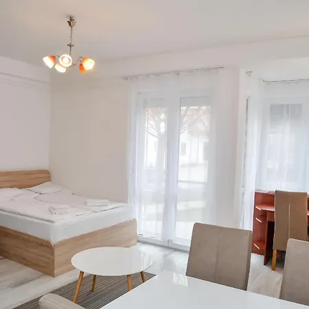 Heli Apartment *