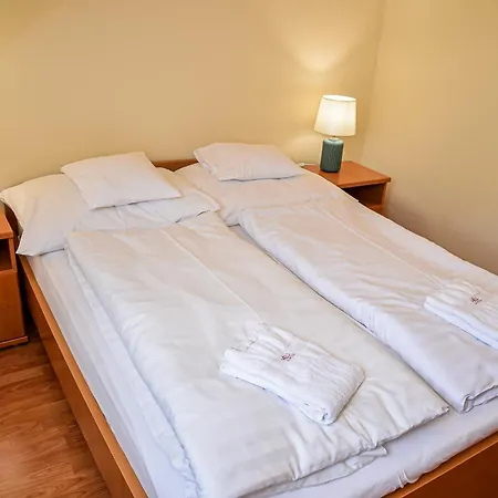 Heli Apartament *