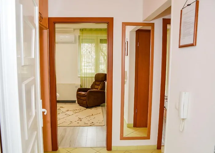 Heli Apartament *