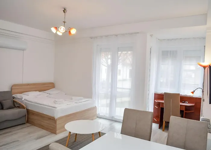 Heli Apartament *