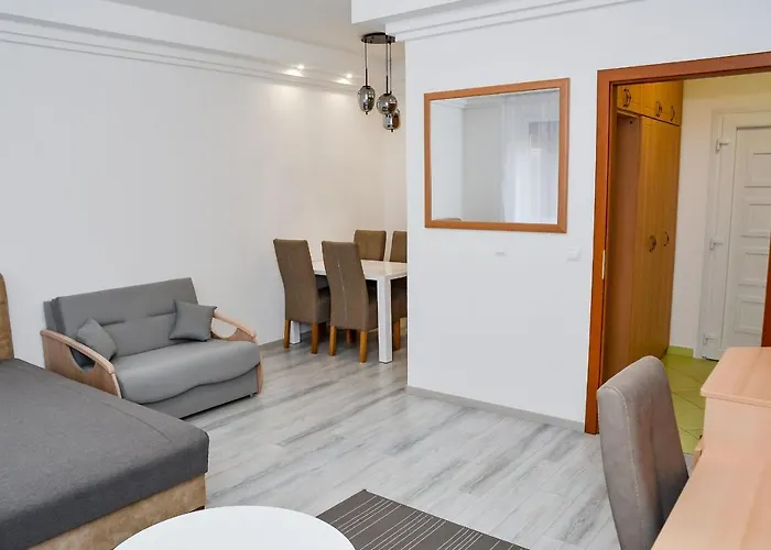 Heli Apartament *