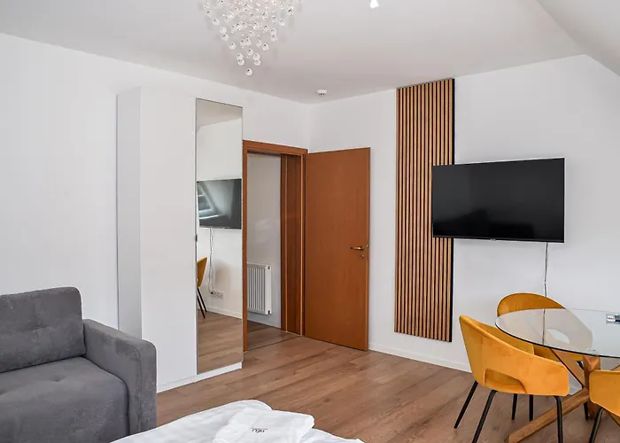 Heli Apartament *